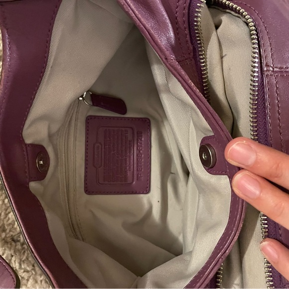 Coach purse - Picture 3 of 4